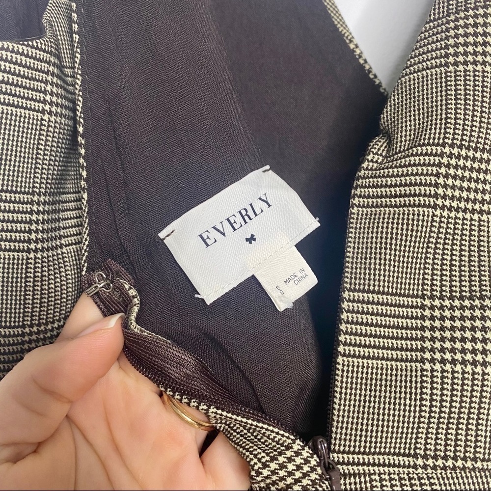 Everly Glen Check Brown/ Tan Plaid Dress Sleeveles - Picture 5 of 5